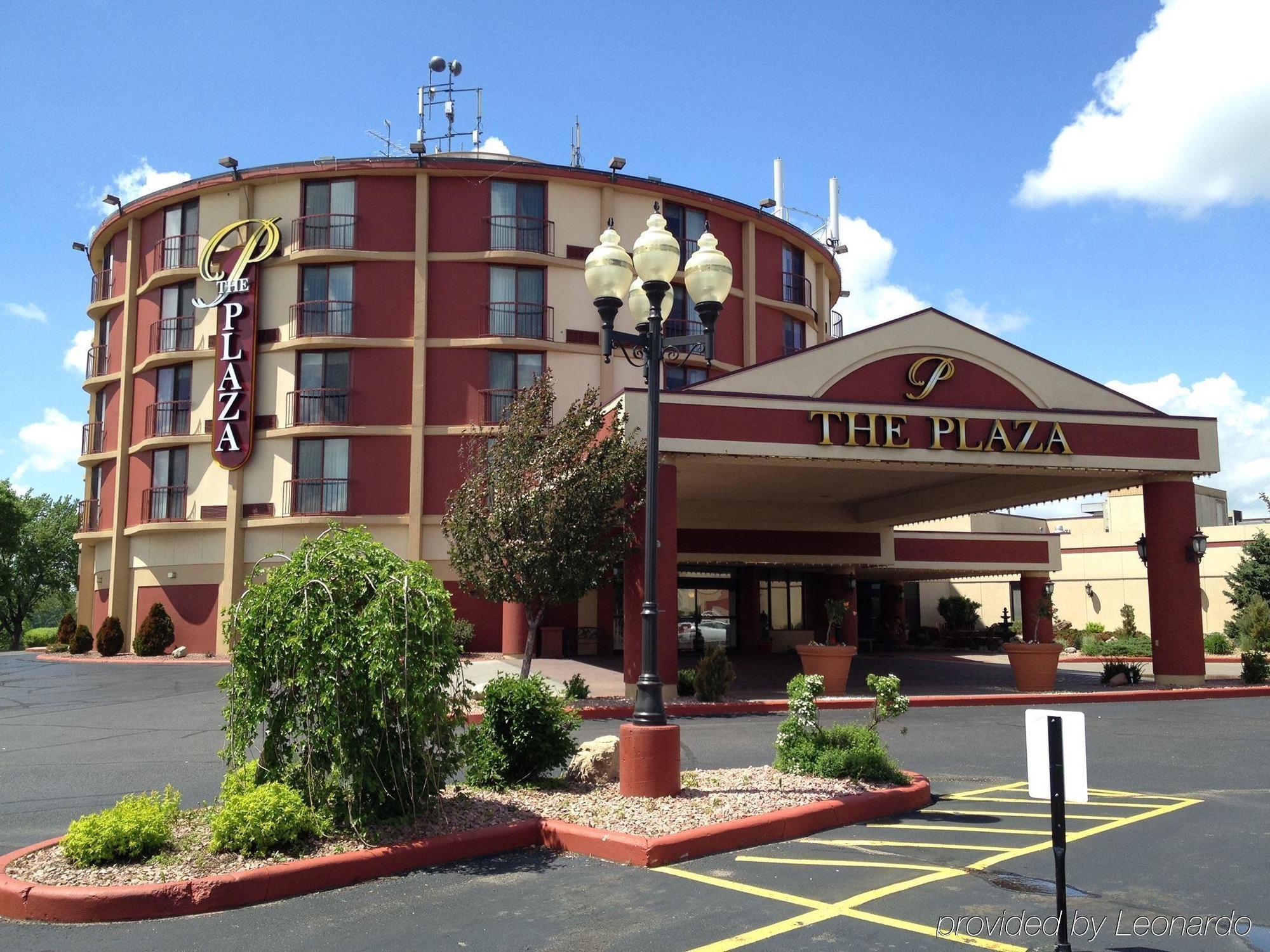 Plaza Hotel & Suites - Eau Claire Bagian luar foto