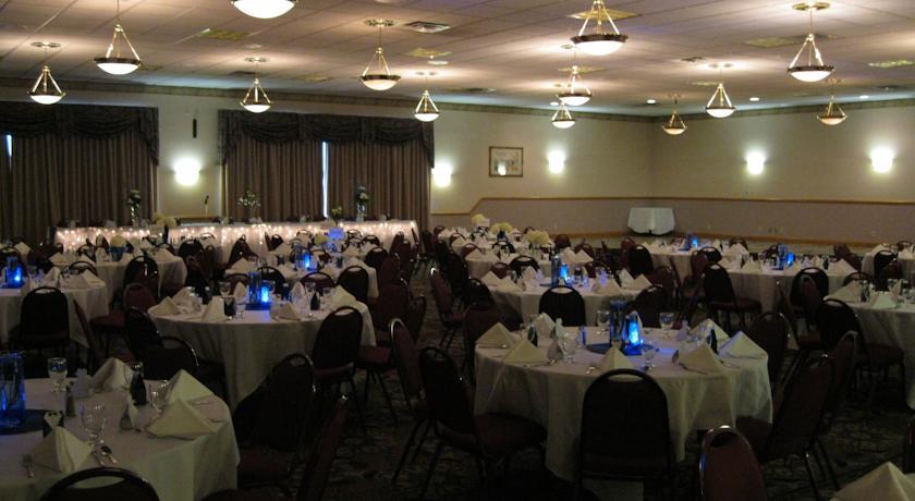 Plaza Hotel & Suites - Eau Claire Bagian luar foto
